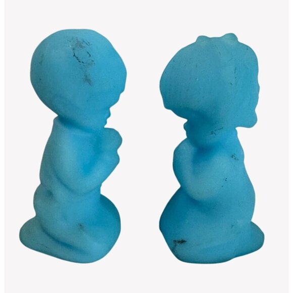 Vintage Fenton Praying Kneeling Children Satin Blue Boy Girl 4" With Sticker - Picture 1 of 7